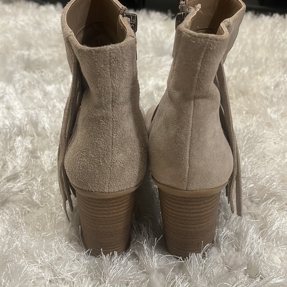 Kenneth Cole Reaction Suede Tan Open Toe Booties - Picture 4 of 11